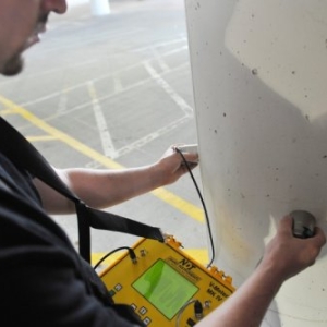 Máy siêu âm và phân tích kết cấu bê tông